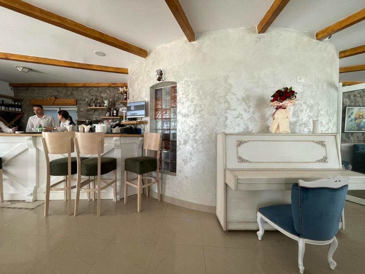 Garni Hotel Oblacinsko Jezero Oblacina Εξωτερικό φωτογραφία